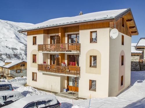 Wintersport chalet-appartement Cristal 4 -39 personen met sauna in Lavassaix (bij Les Menuires) 10 Chalet Cristal in Lavassaix bij Les Menuires. © Chalet.nl