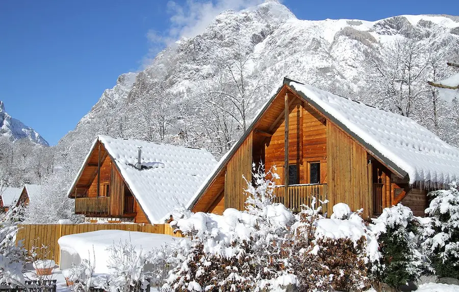 Odalys Chalet Le Pleynet in Les Deux Alpes heeft een eigen overdekt zwembad. © Odalys.
