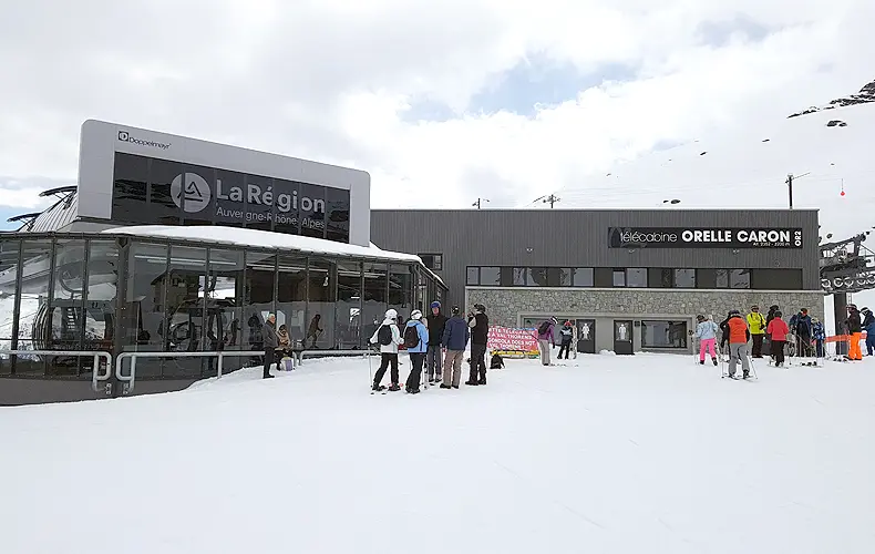 Skigebied Orelle: budgetvriendelijk skiën in het hooggebergte van Les Trois Vallées 3 Met de Orelle-Caron-gondel kun je naar de top van de Cime Caron. © Wintersportfrankrijkgids.nl