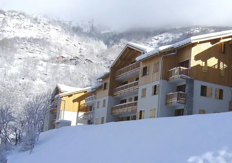 Skigebied Orelle: budgetvriendelijk skiën in het hooggebergte van Les Trois Vallées 5 Résidence Le Hameau des Eaux is een van de appartementenrésidences in Orelle. © OT Orelle
