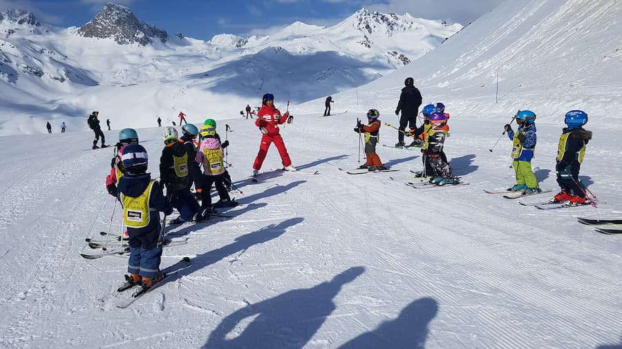 Nederlandstalige skiles in Franse skigebieden: Hier spreken skileraren Nederlands 3 In vrijwel alle Franse skigebieden kun je deze winter Nederlandstalige skiles krijgen © WintersportFrankrijkGids.nl.