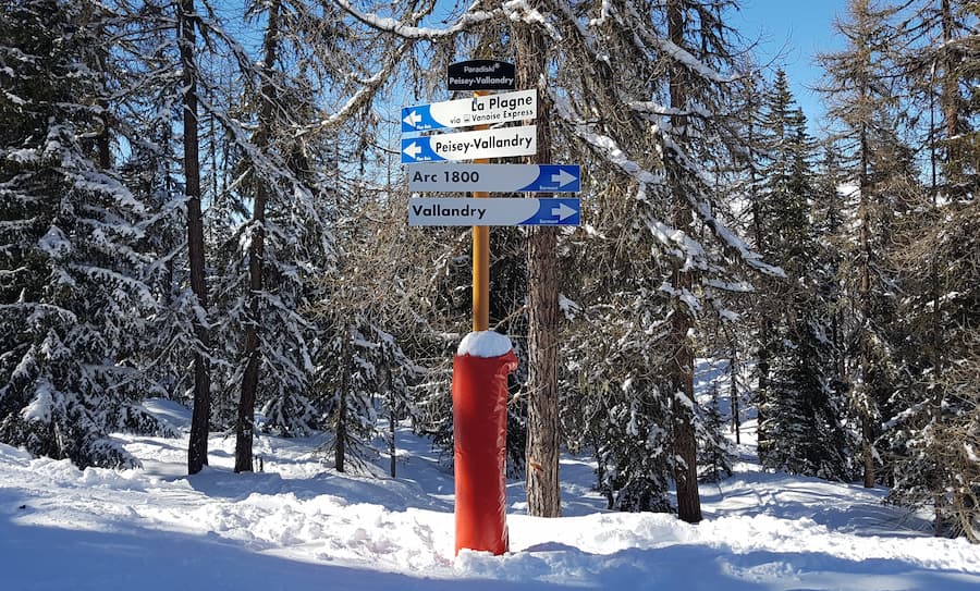 Peisey-Vallandry ligt tussen de dorpen van Les Arcs enerzijds en de skistations van La Plagne anderzijds. Je zit hier echt in het hart van het 425 kilometer grote skigebied Paradiski © Nico van Dijk / WintersportFrankrijkGids.nl