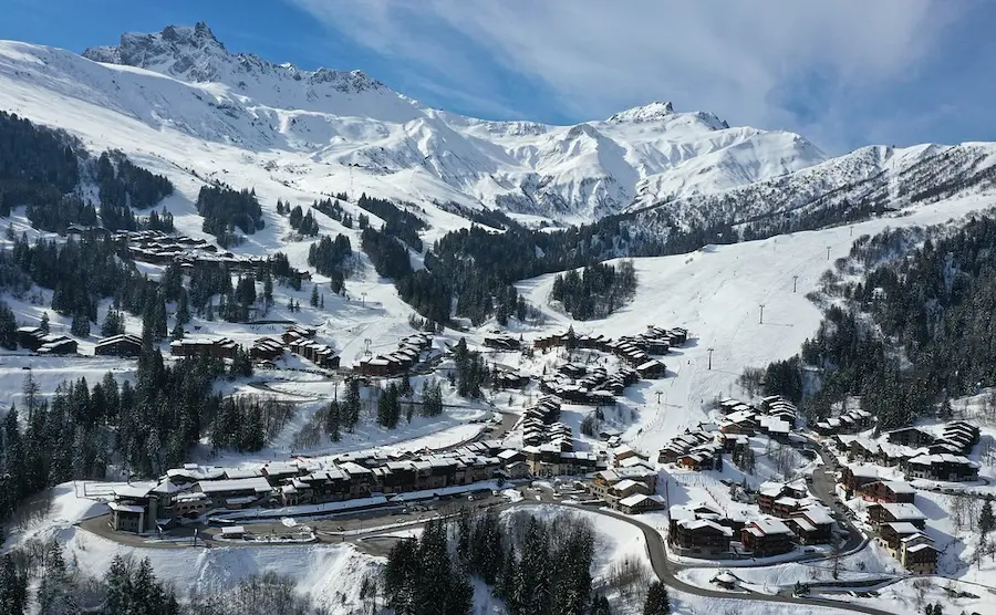 Valmorel: familievriendelijk wintersportgebied in de Tarentaise 2 De pistes in Valmorel zijn onderdeel van skigebied Grand Domaine. © OT Valmorel / Agence photos Urop
